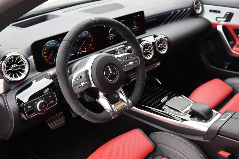 Mercedes-Benz CLA 35 AMG 4MATIC / Panoramadak / Memory Stoelen / 360 Camera — photo 4