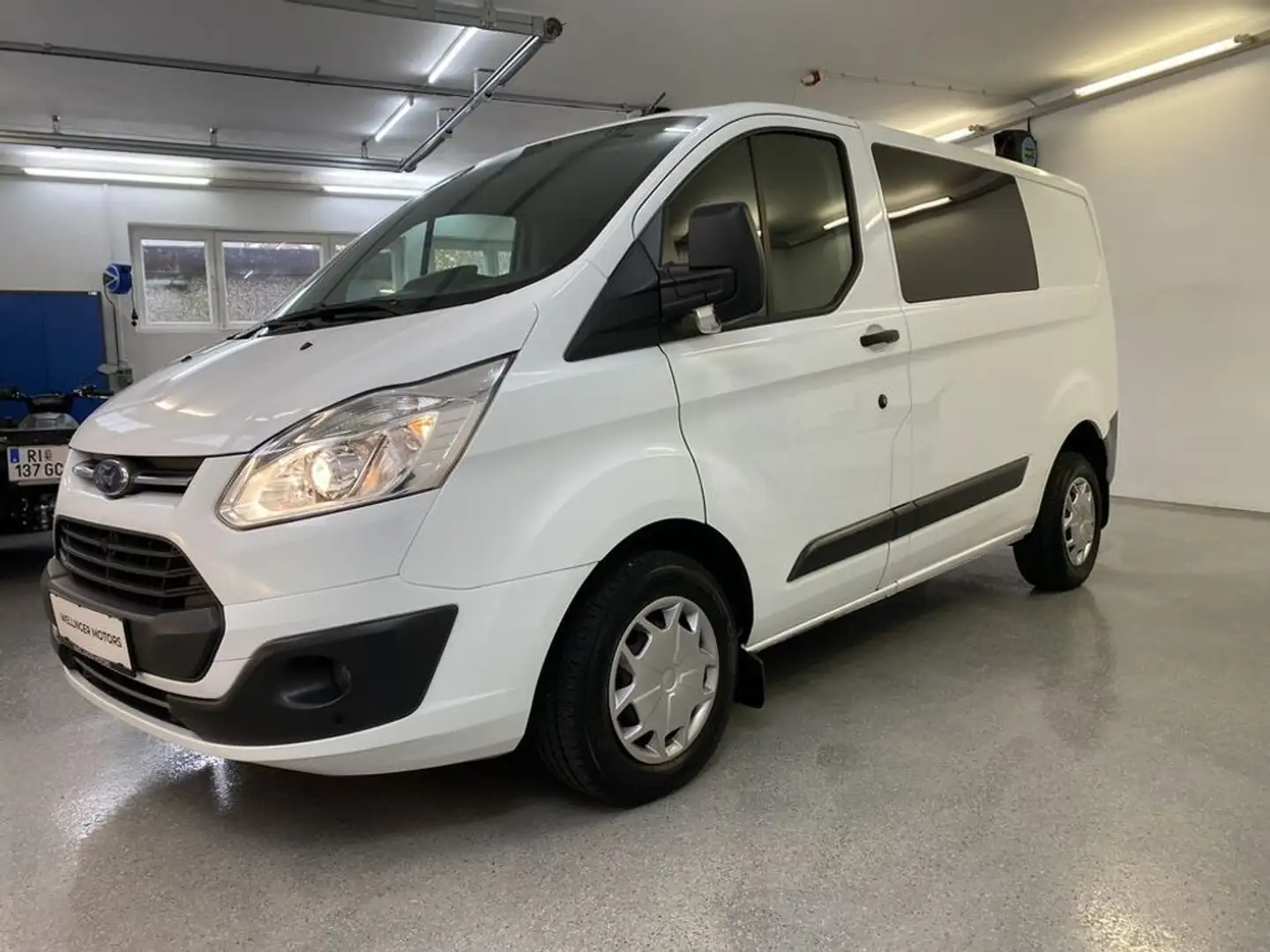 Ford Transit Custom 290 L1 Trend Weiß - 1