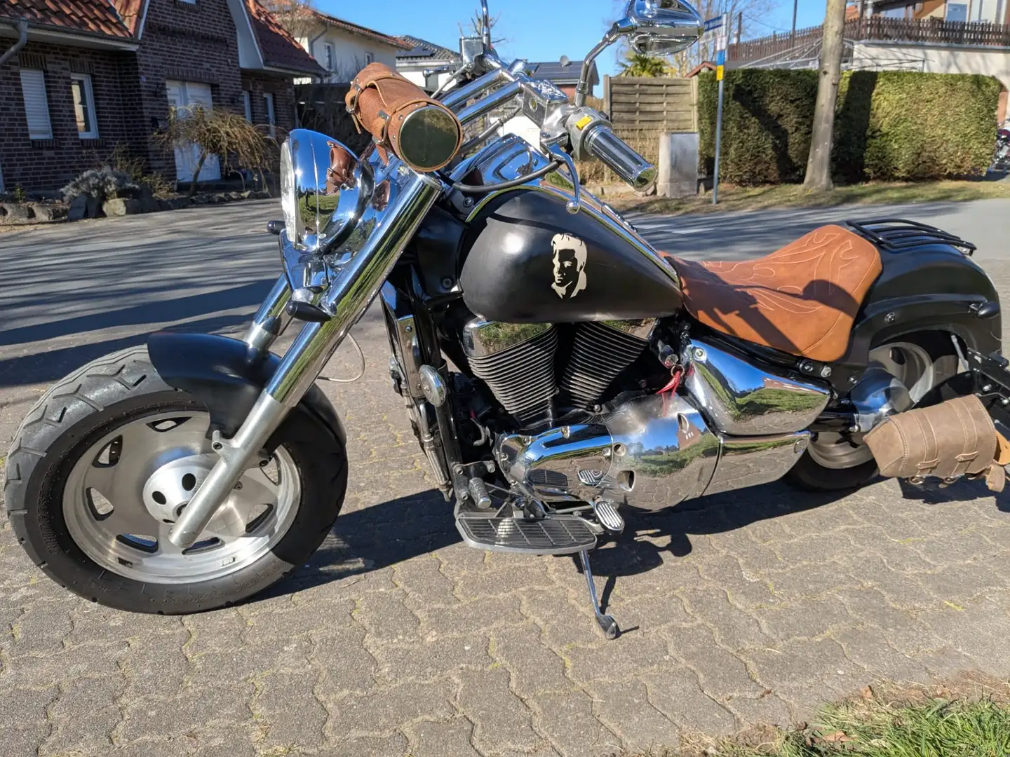 Suzuki VL 1500 Чёрный - 1