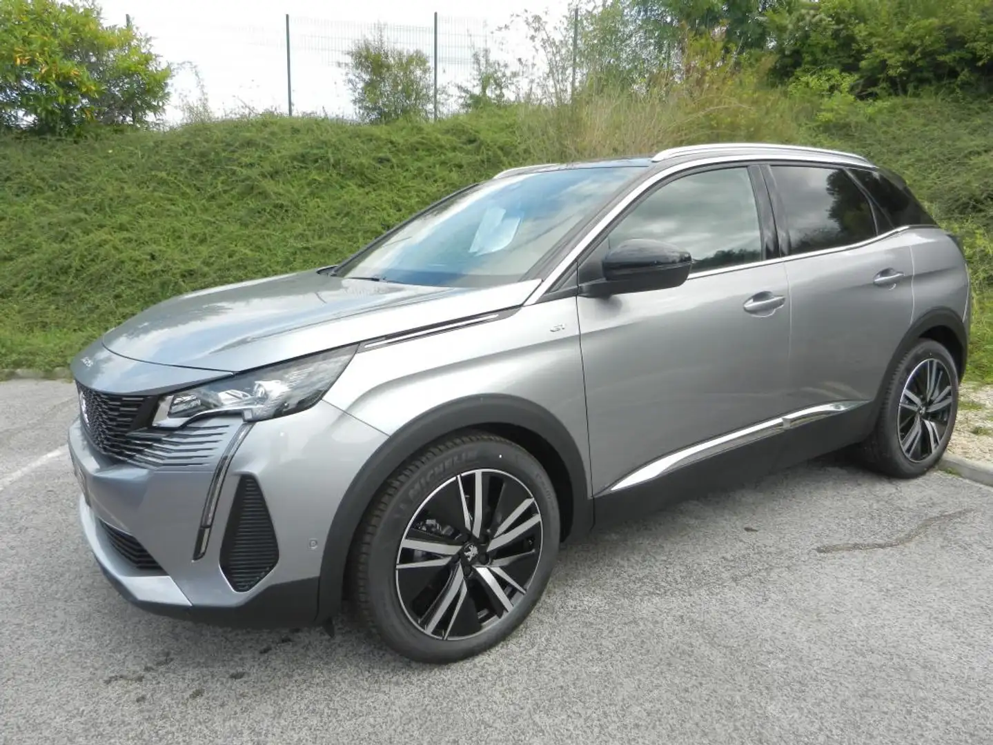 Peugeot 3008 II (2) 1.6 PURETECH 180 EAT8 GT PACK Gris - 1