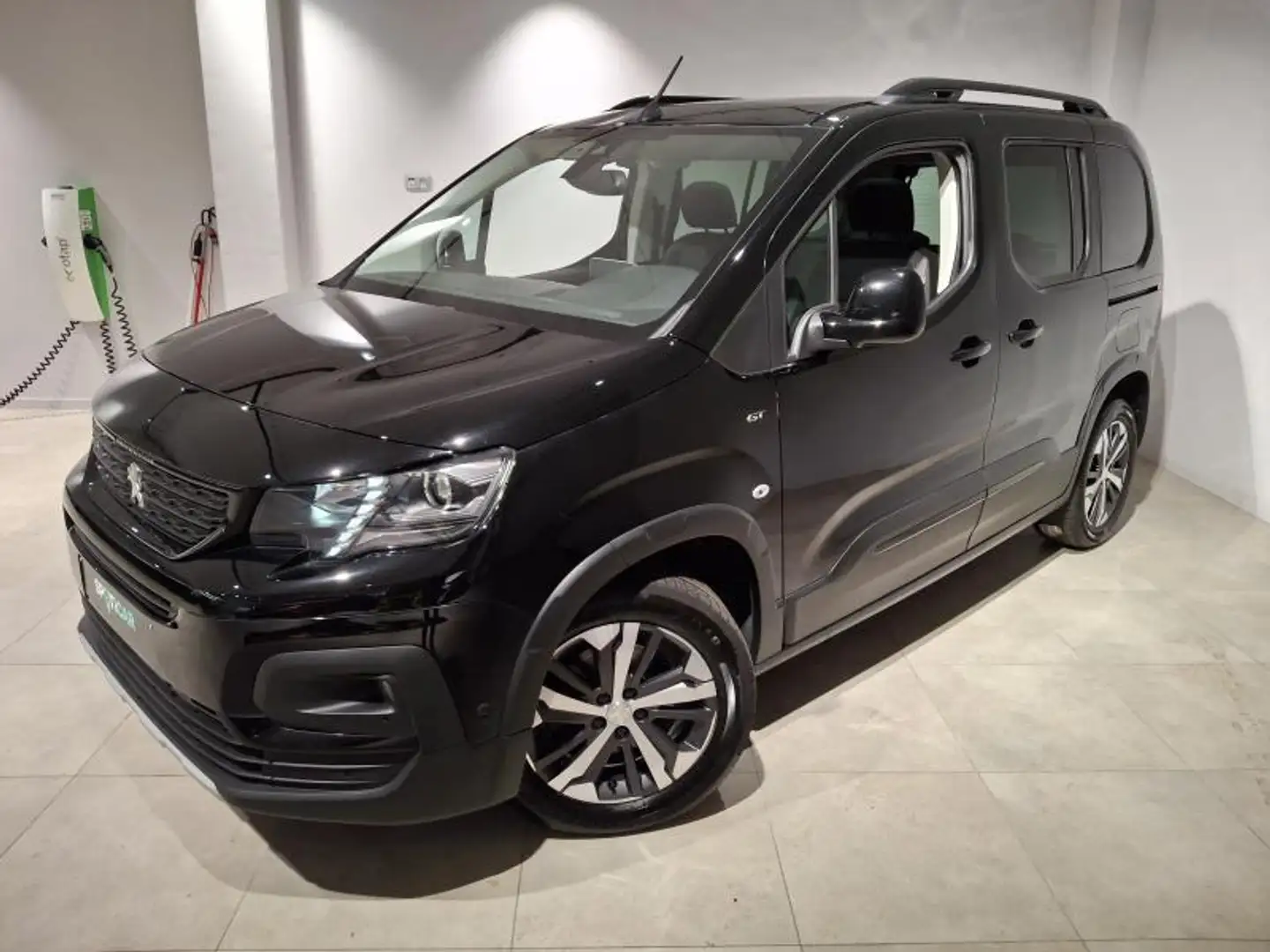 Peugeot Rifter GT - Automaat - Full Option Negru - 1