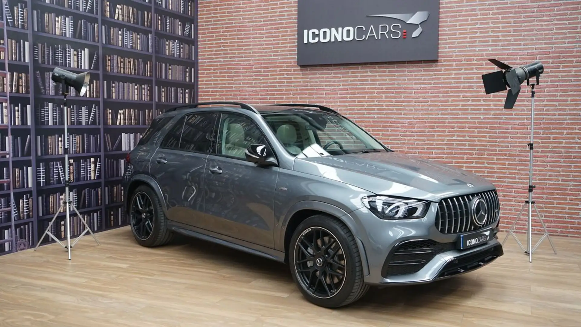 Mercedes-Benz GLE 350 AMG 53 4MATIC+ Zilver - 1