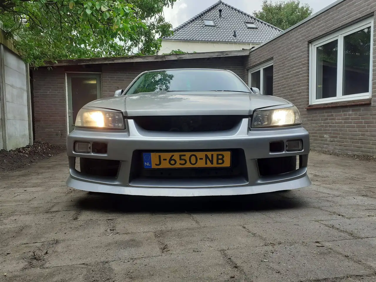 Nissan Skyline GT-V (RB25DE, Sedan), foto 4