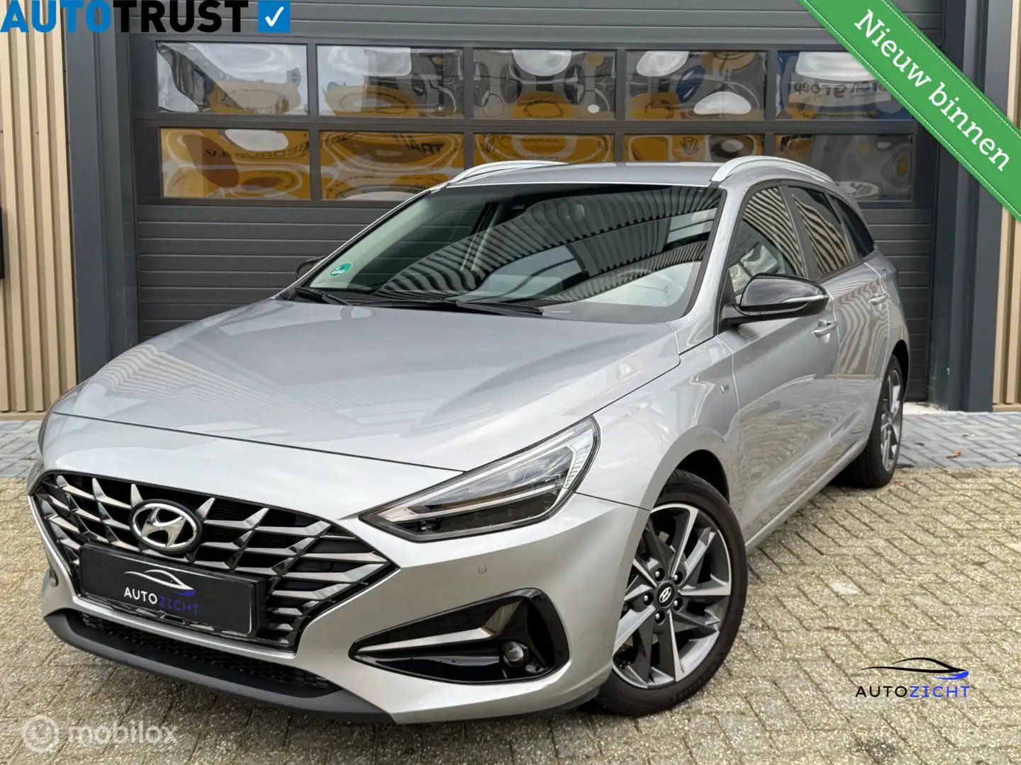 Hyundai i30 Wagon 1.5 T-GDi MHEV Premium| Led | Stuur & Stoel Grijs - 1