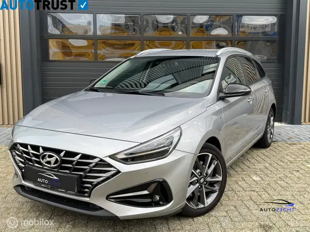 Hyundai i30 Wagon 1.5 T-GDi MHEV Premium| Led | Stuur & Stoel