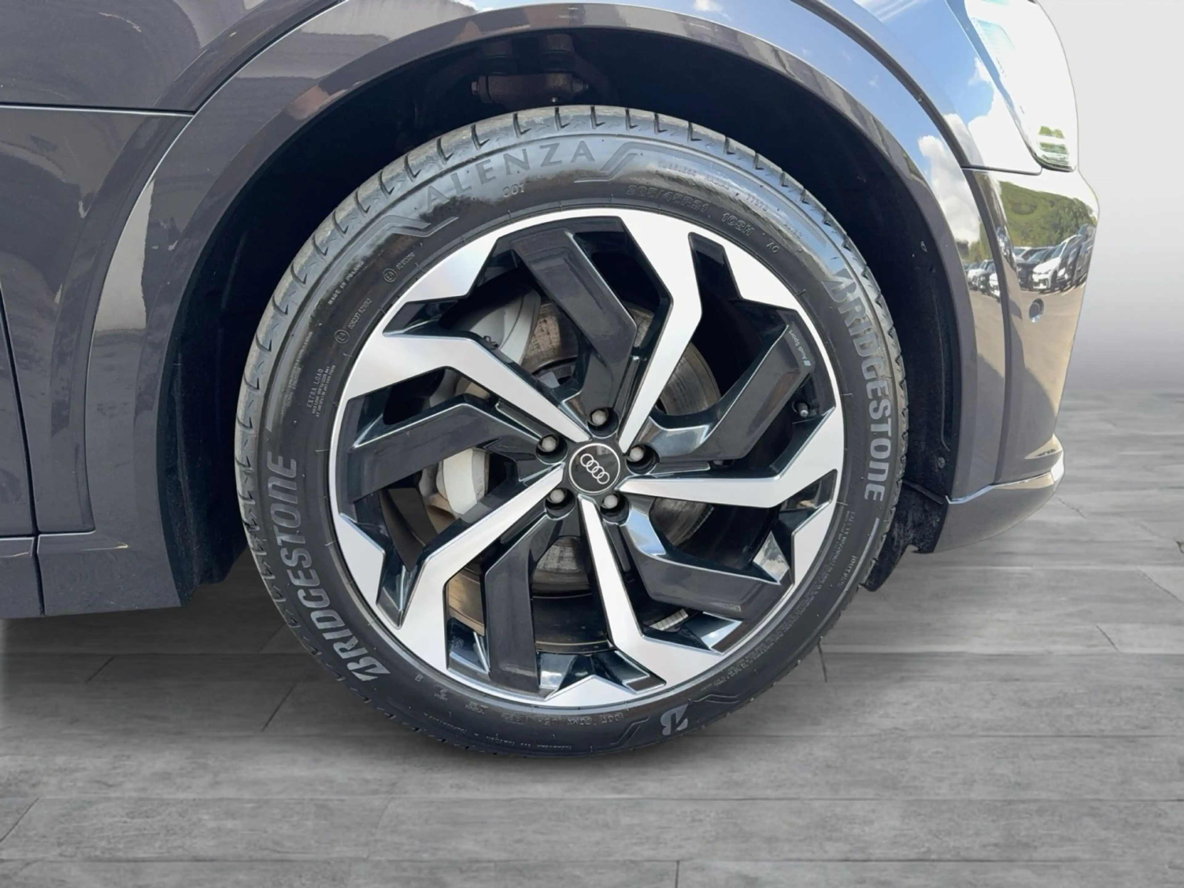 Audi Q8 e-tron 50 advanced AHK TOUR — photo 8