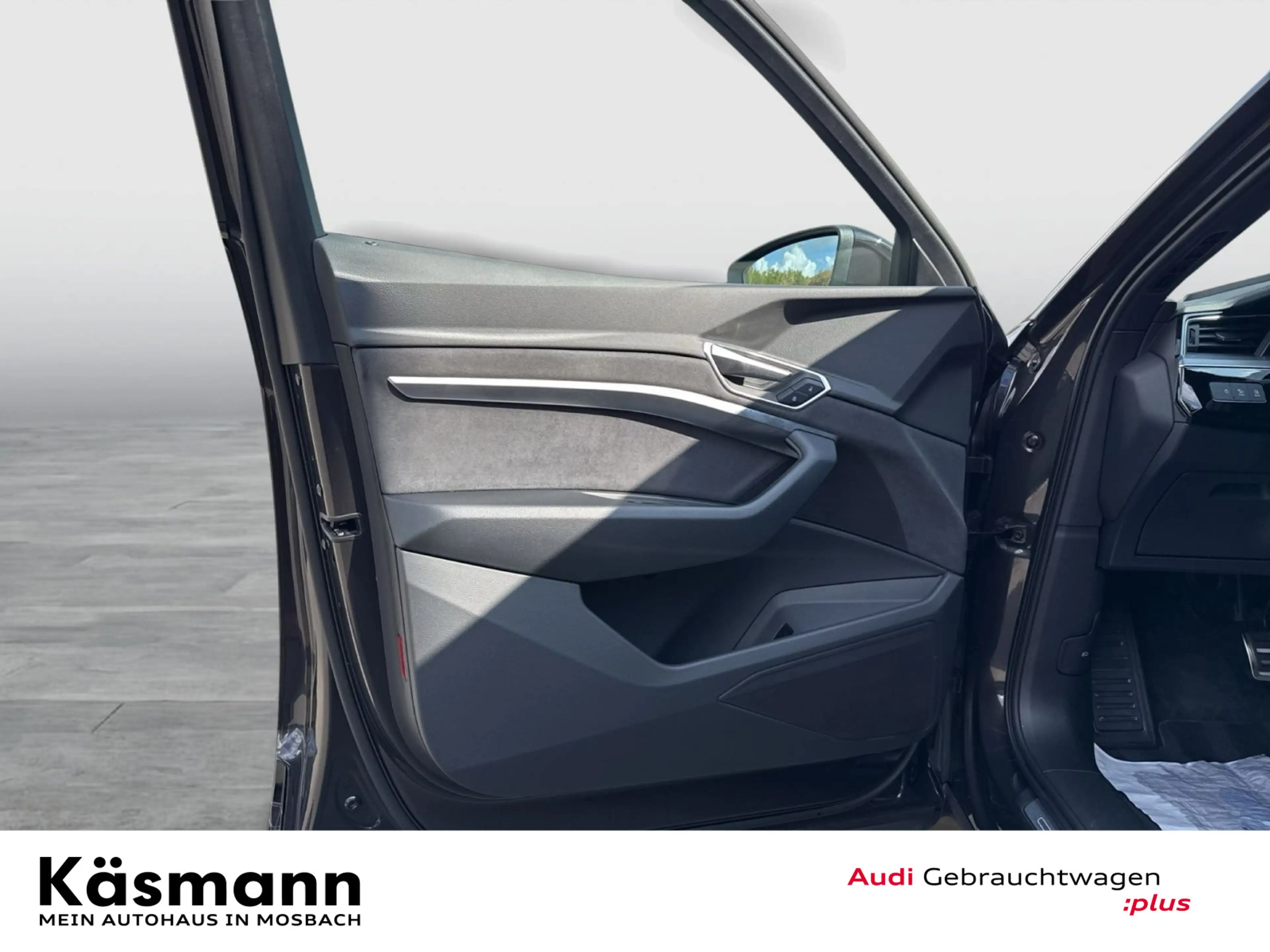 Audi Q8 e-tron 50 advanced AHK TOUR — photo 15