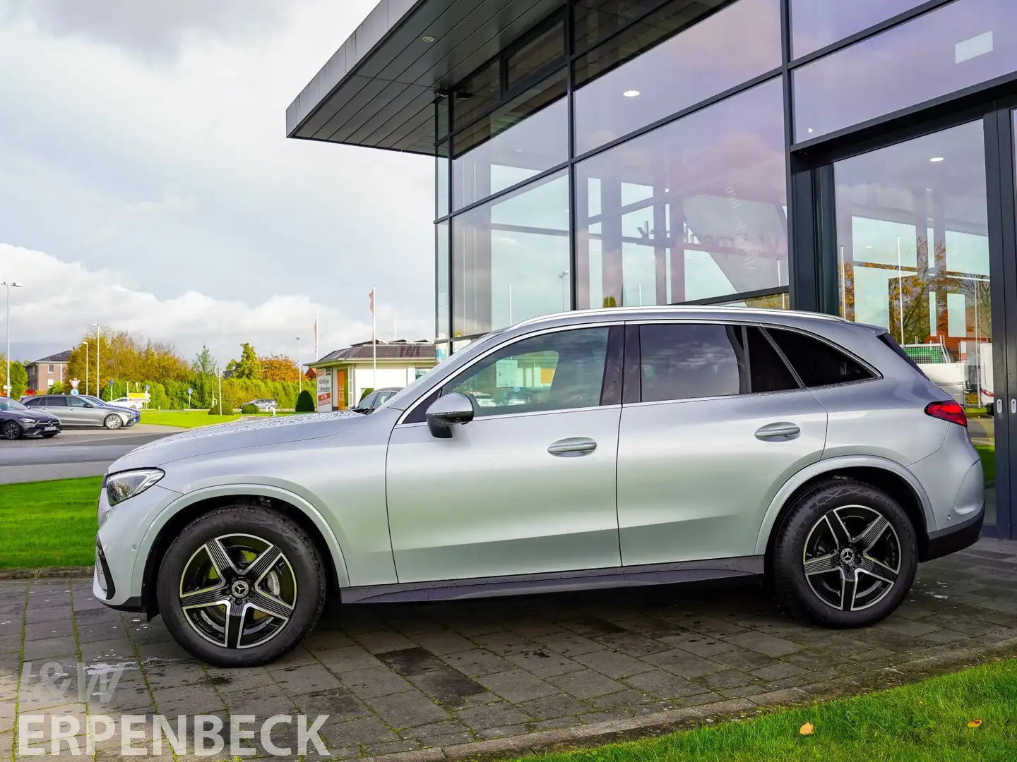 Mercedes-Benz GLC 220 GLC 220 d 4M AMG AHK Distronic Memory 360° Totwk Argent - 2