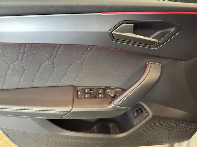 Cupra Leon view 8