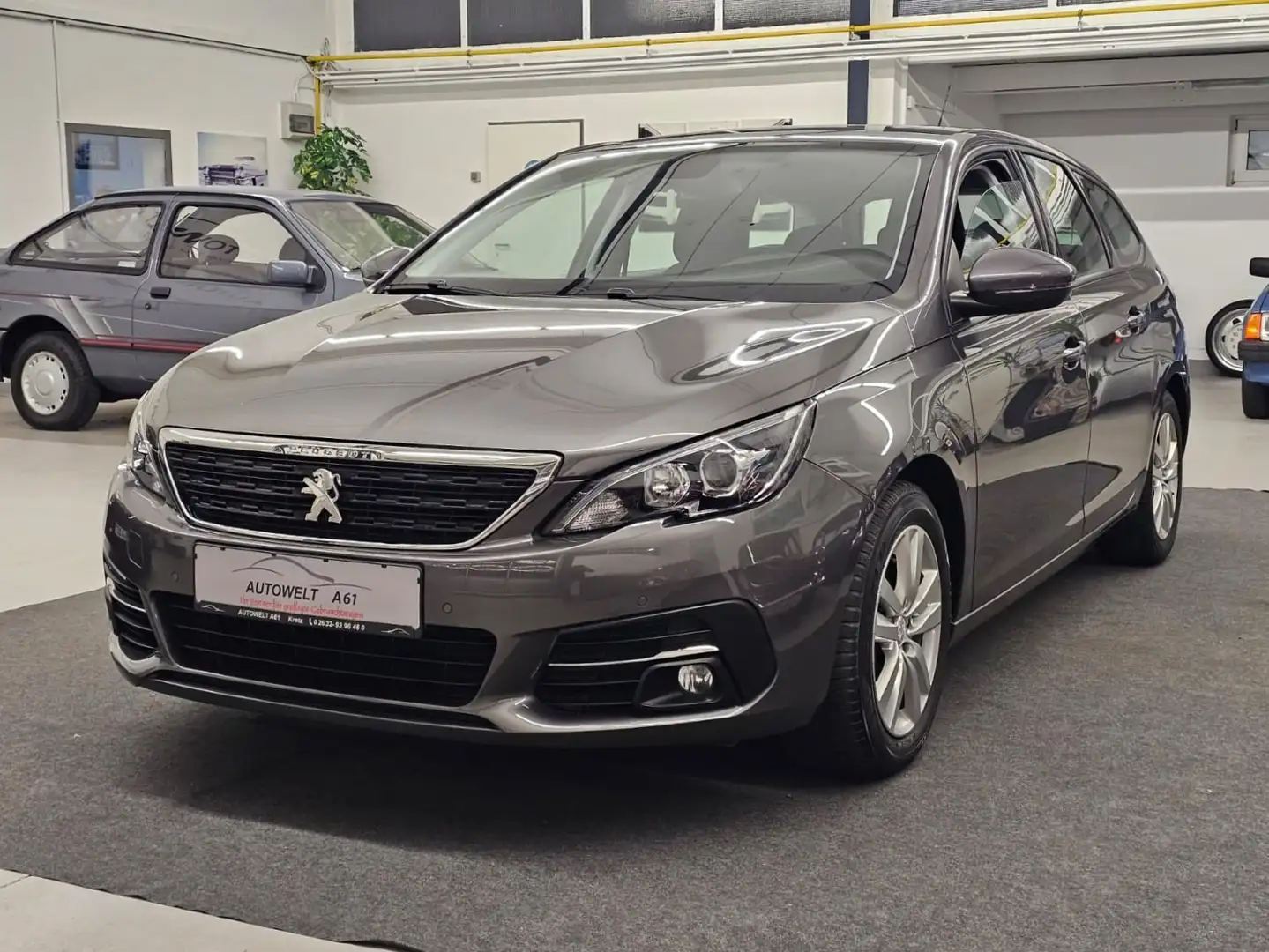 Peugeot 308 PureTech 130 Active *AHK*ZAHNRIEMEN NEU*GARANTIE* Grau - 1