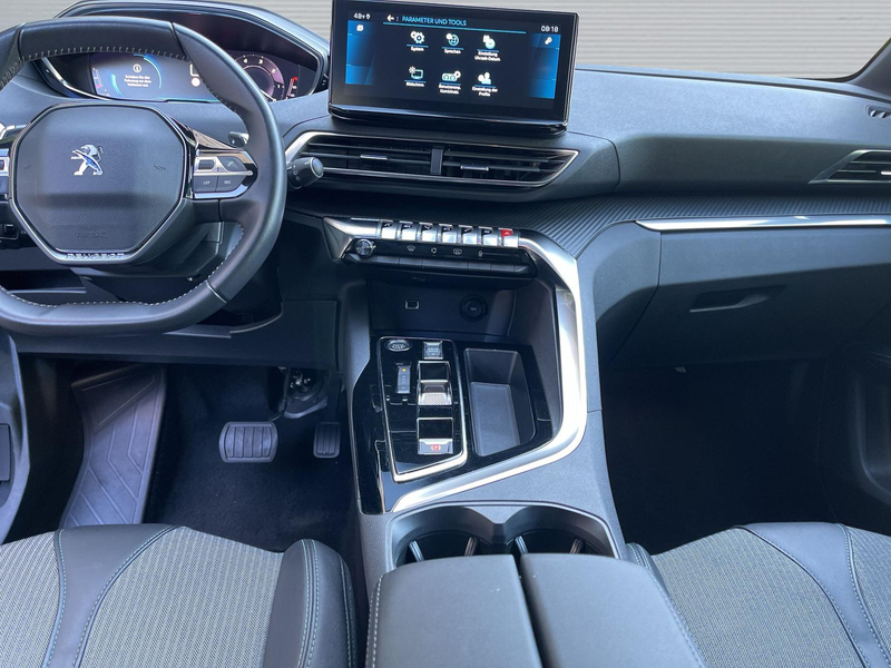 Peugeot 5008 1.5 Blue-HDI FAP Allure Pack AT 7-Si+Navi+R-Kam+ — photo 10