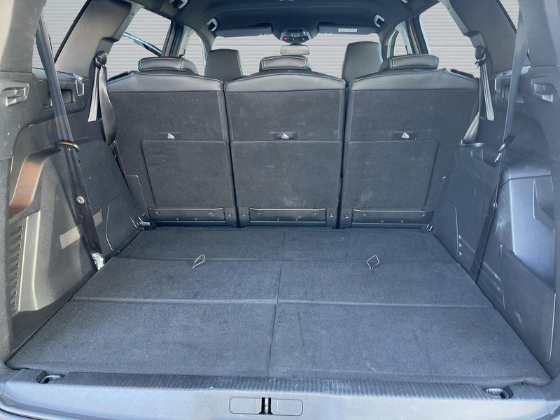 Peugeot 5008 1.5 Blue-HDI FAP Allure Pack AT 7-Si+Navi+R-Kam+ — photo 5