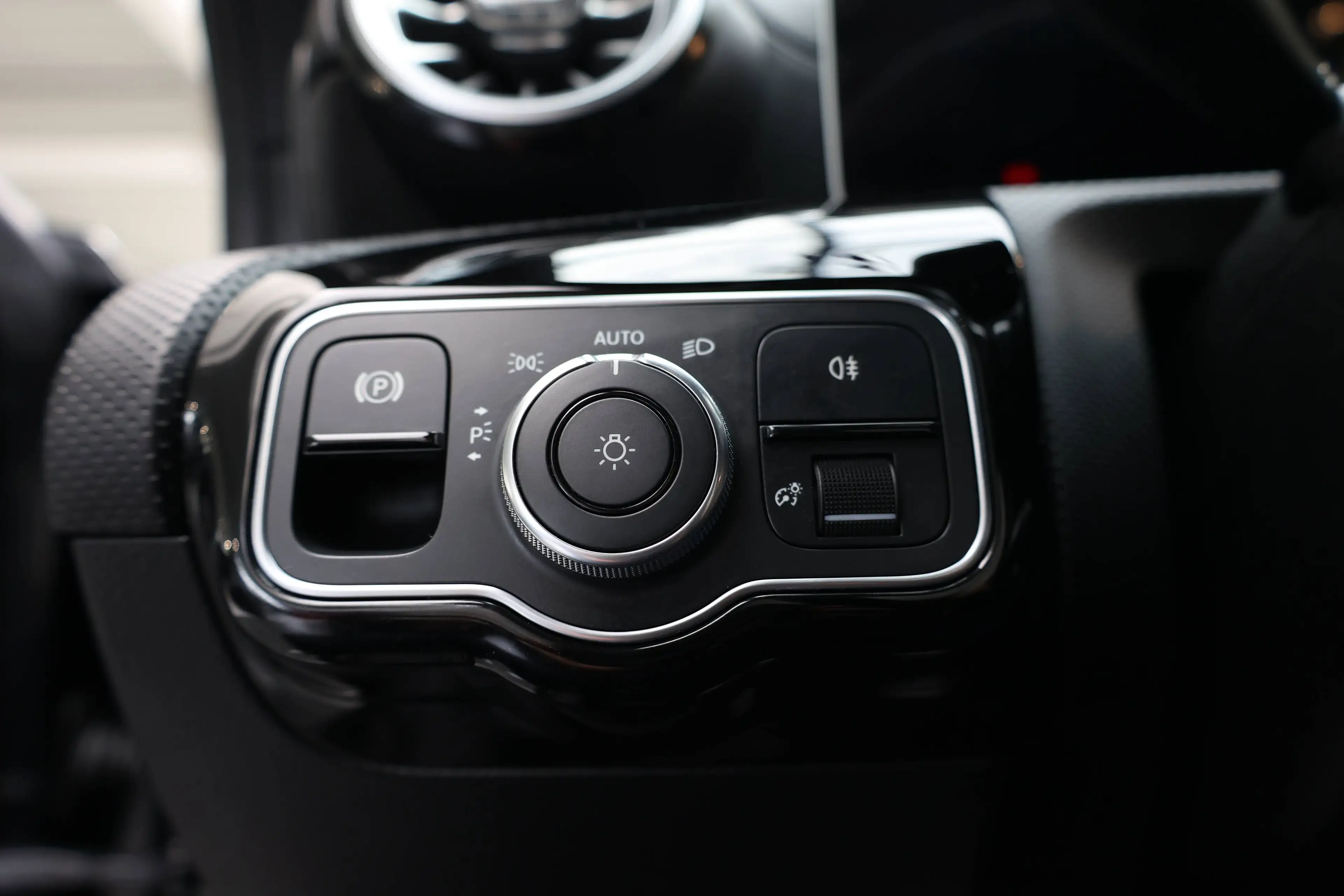 Mercedes-Benz CLA 180 CLA 180 d (118.303) — photo 15