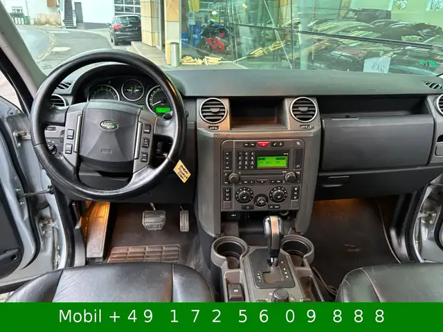 Land Rover Discovery 3 view 8