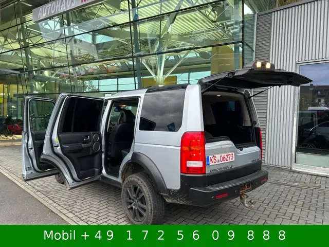 Land Rover Discovery 3 view 11