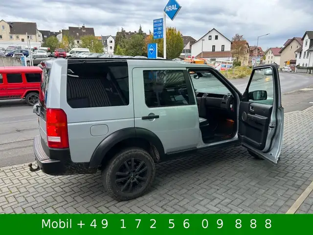 Land Rover Discovery 3 view 6