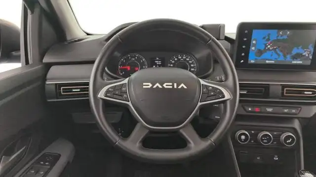 Dacia Sandero view 6
