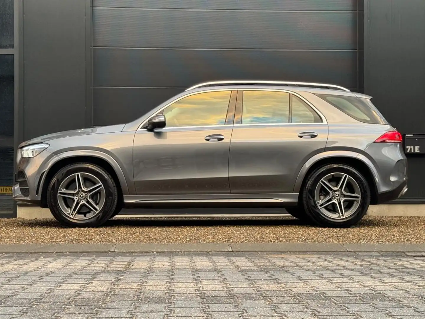 Mercedes-Benz GLE 350 D 3.0 V6 CDI 4 MATIC AMG | Luchtvering | Stoelvent Grigio - 2