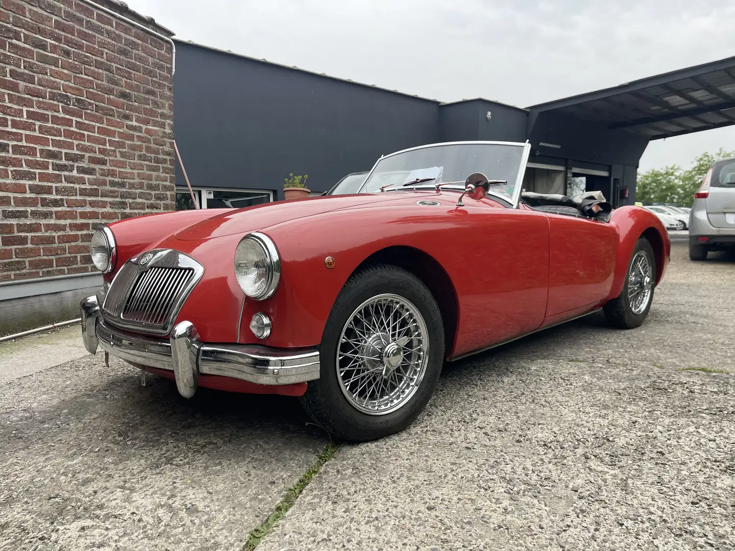 MG MGA - 2
