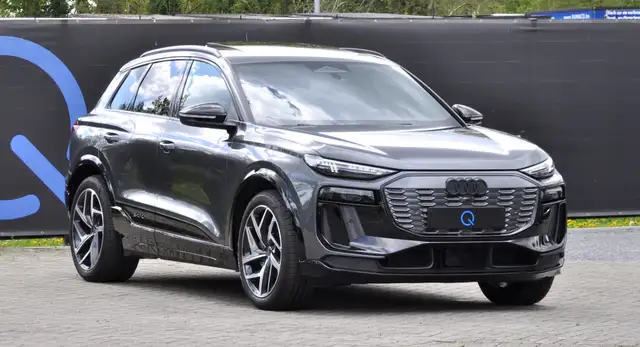 Audi Q6 e-tron 100 kWh QAUTTRO S-LINE ULTRA PANO LUCHTVERING PASS DISP LEDER ZETEL- EN STUURVERWARMING ACC CARPLAY