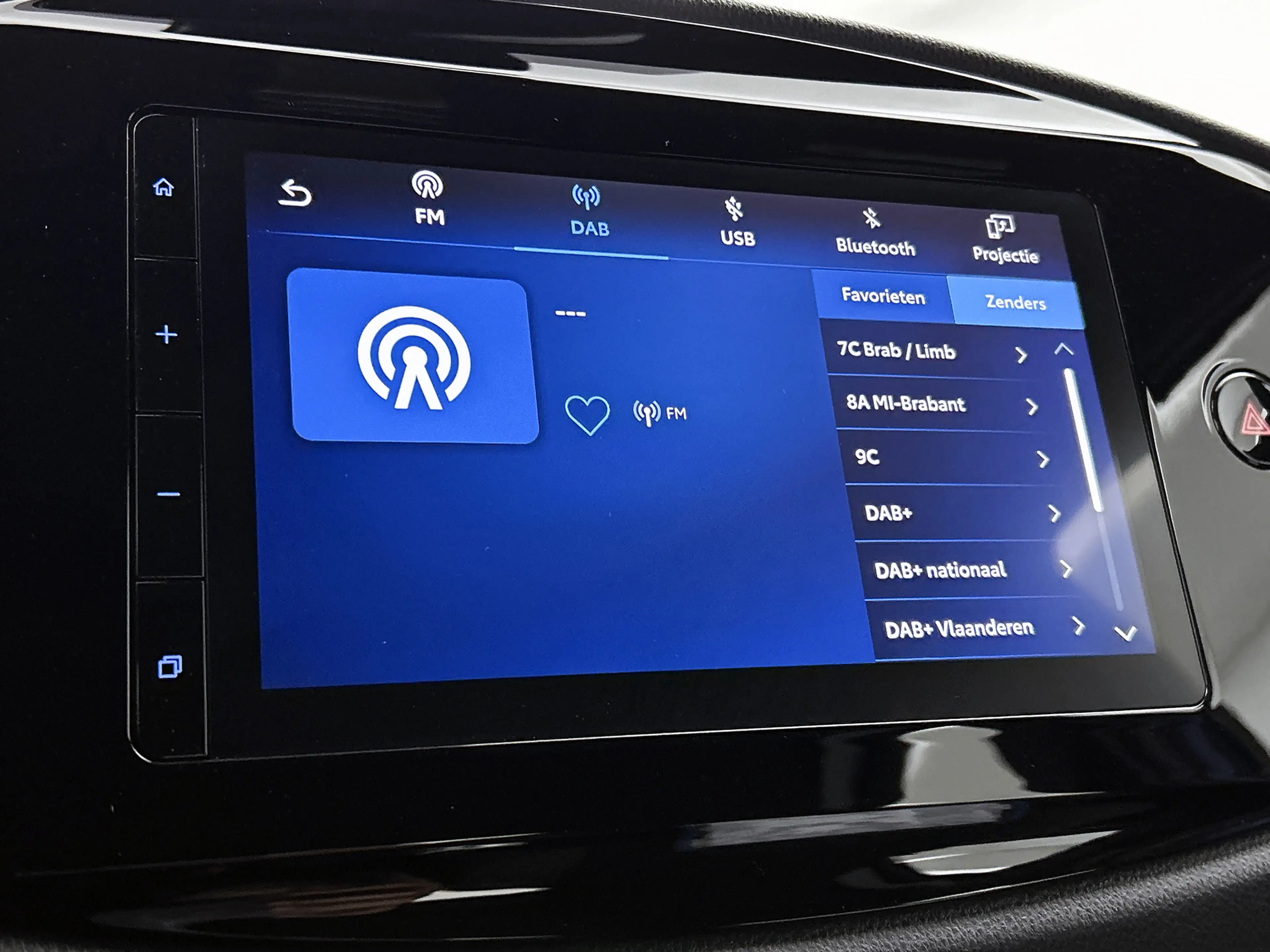 Toyota Aygo X 1.0 VVT-i MT Play | BTW voertuig | Dealer onderhou — photo 9