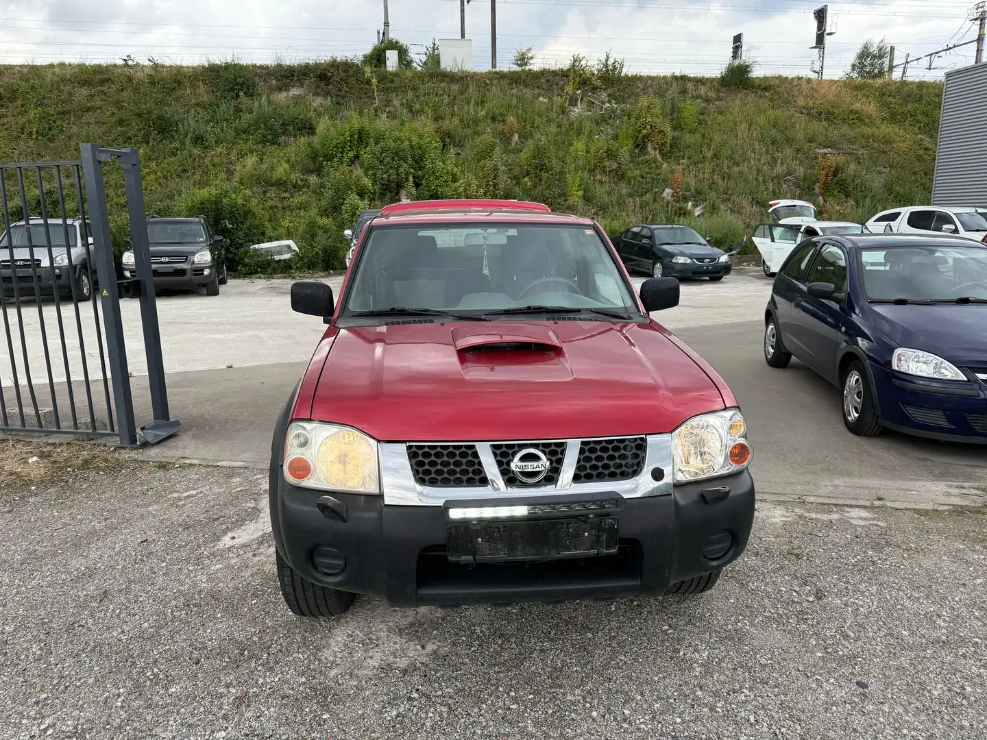 Nissan Navara Rood - 1