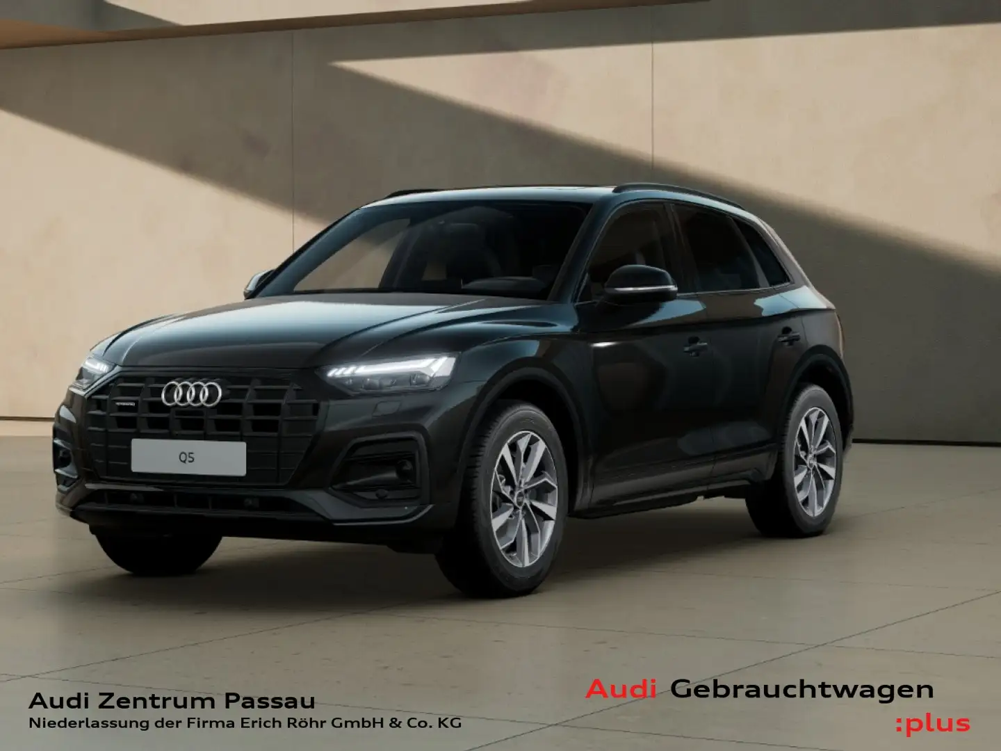 Audi Q5 45 TFSI quattro advanced S tro. MATRIX AHK PANO Schwarz - 1