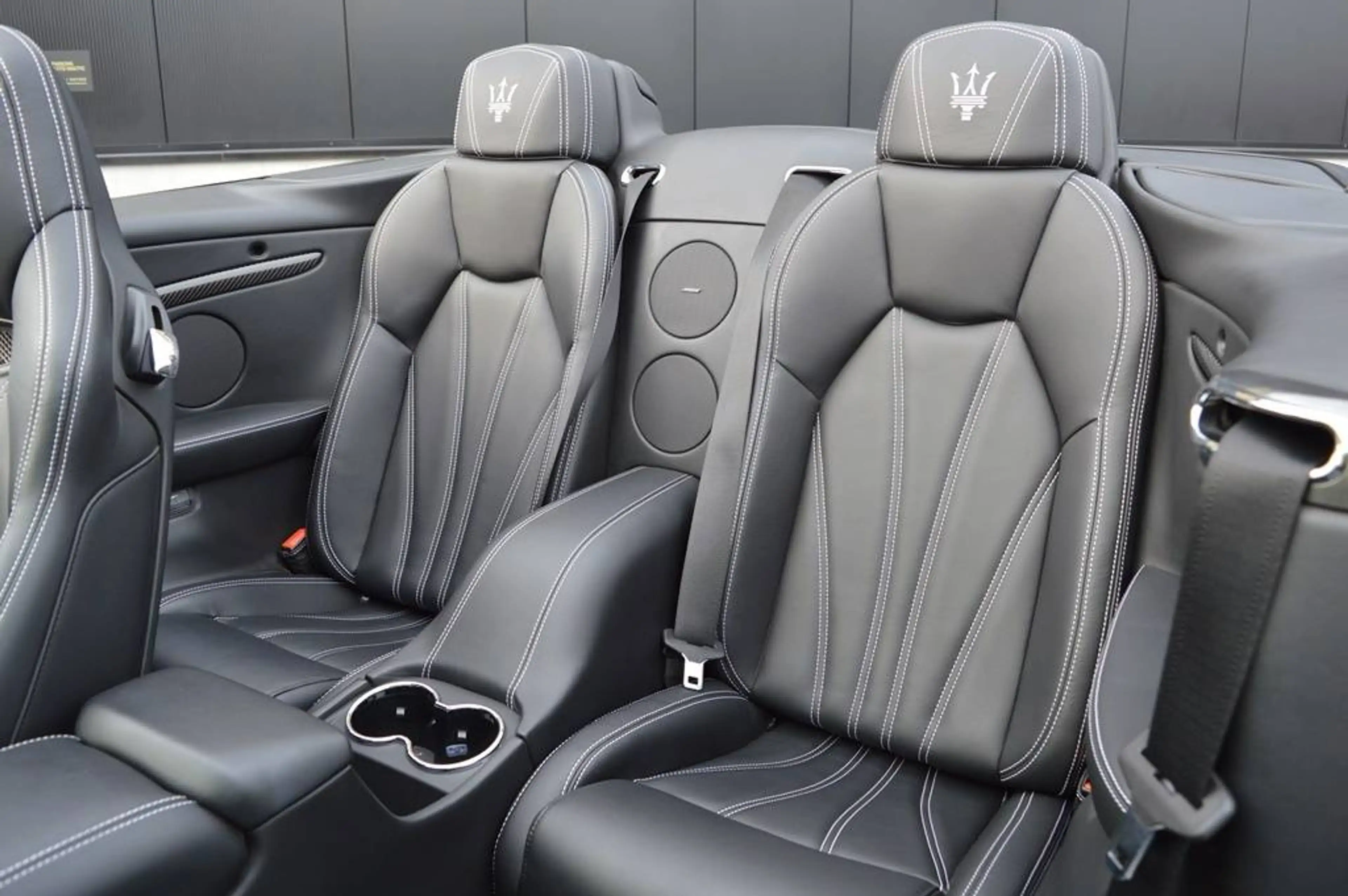 Maserati GranCabrio MC 4.7i V8 Centennial Edition - 20.000 km - 1 of 400 ! — photo 13