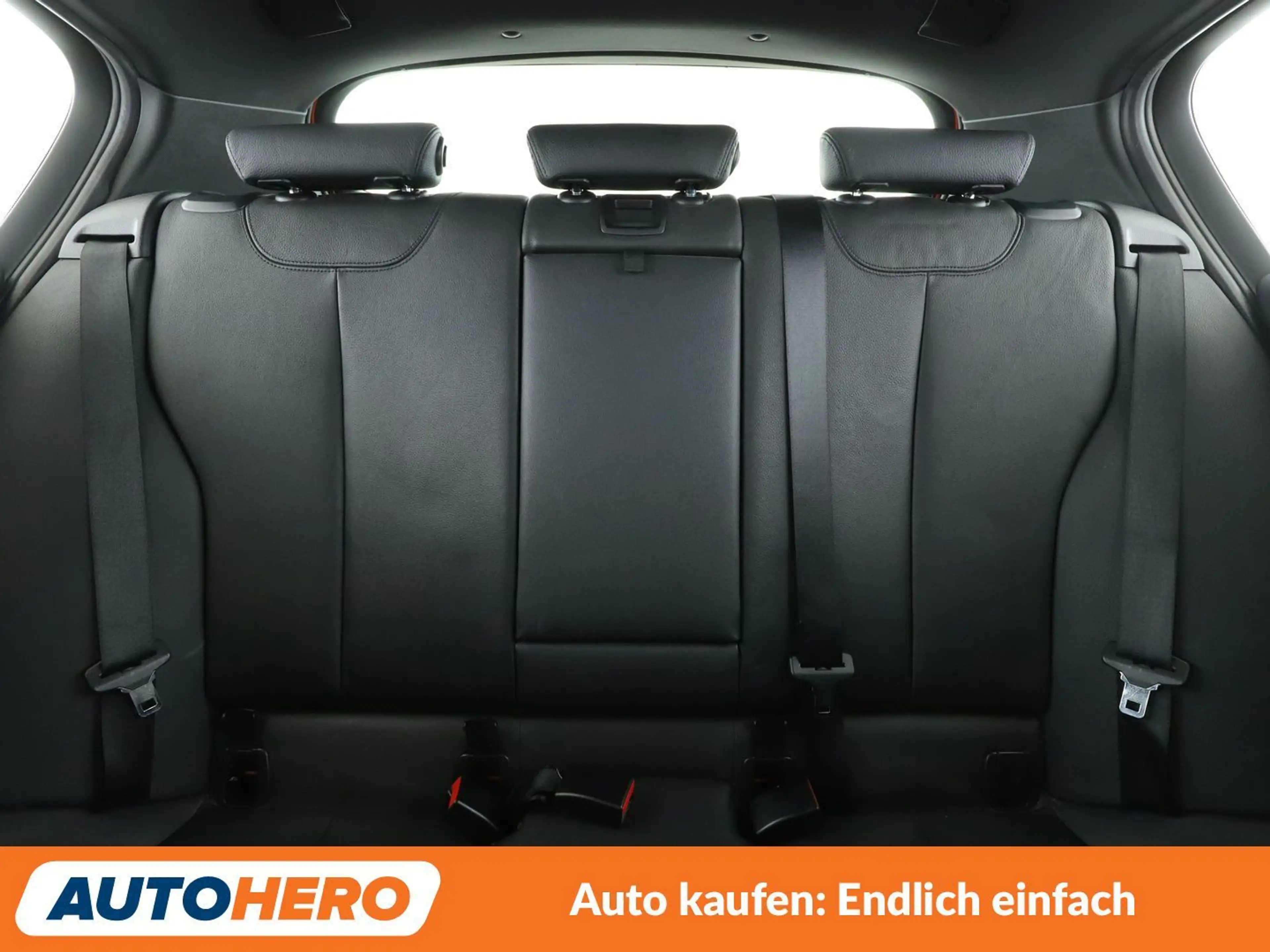 BMW 125 125i M Sport Aut.*NAVI*BI-XENON*TEMPO*PDC*SHZ* — photo 14