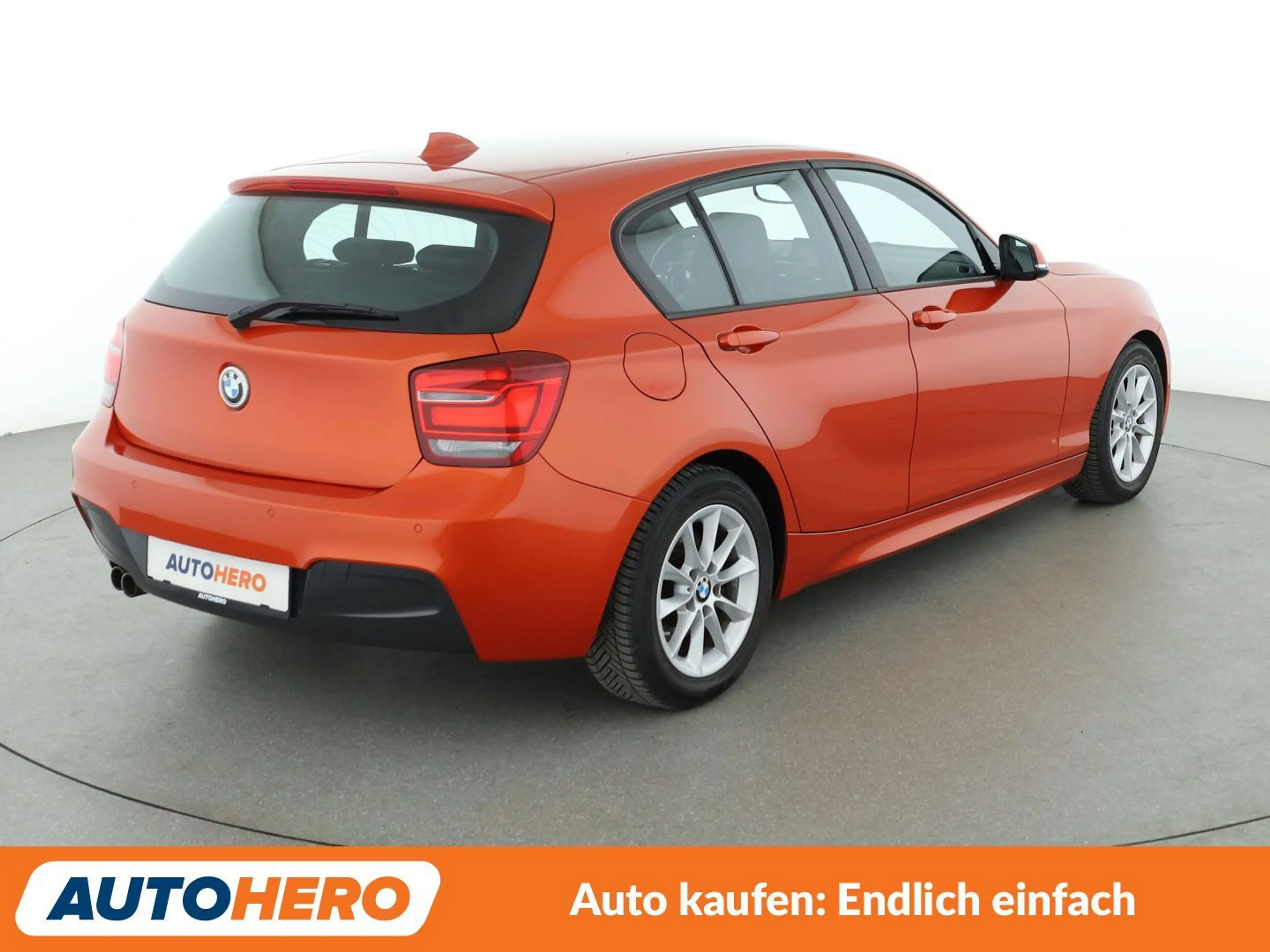 BMW 125 125i M Sport Aut.*NAVI*BI-XENON*TEMPO*PDC*SHZ* — photo 6