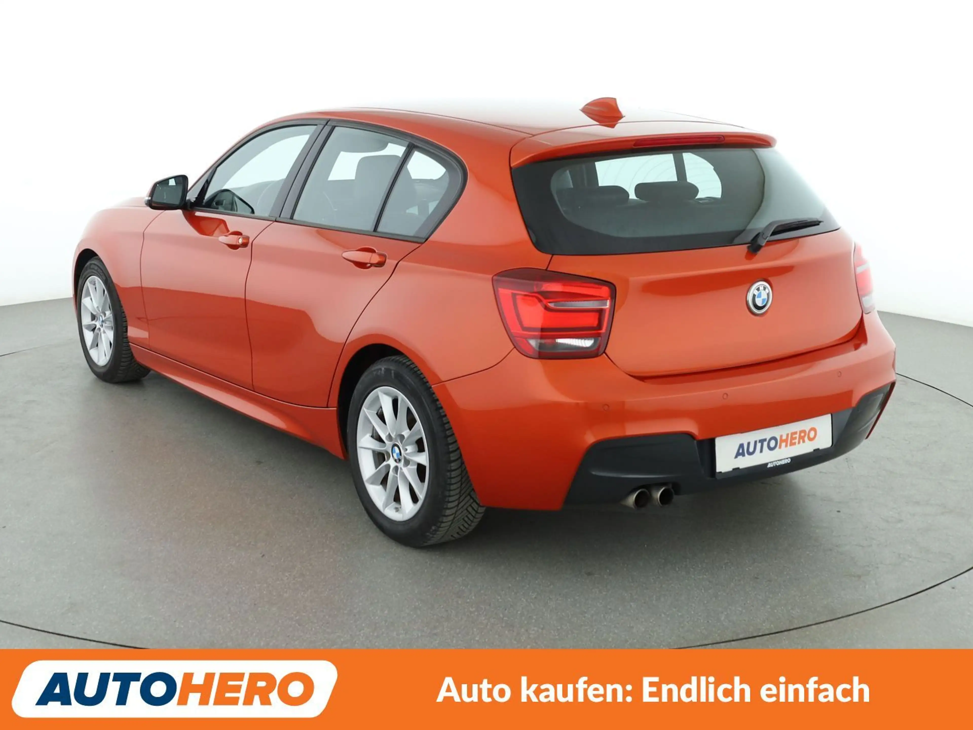 BMW 125 125i M Sport Aut.*NAVI*BI-XENON*TEMPO*PDC*SHZ* — photo 4