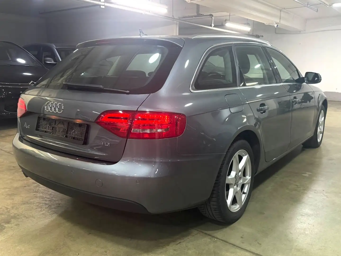 Audi A4 2.0 TDI Avant Ambiente Navi~Klima~Automatik Gris - 2