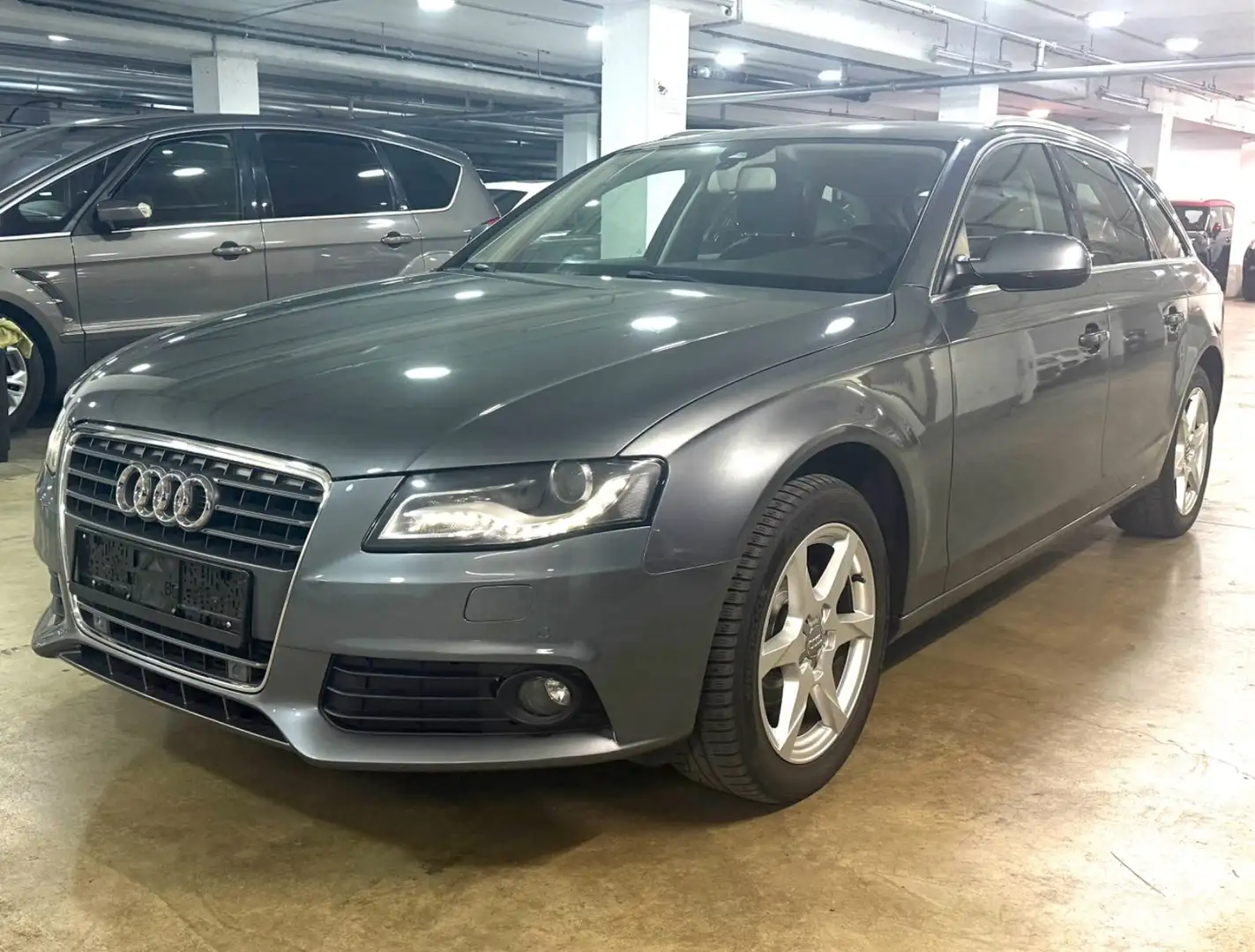Audi A4 2.0 TDI Avant Ambiente Navi~Klima~Automatik Gris - 1