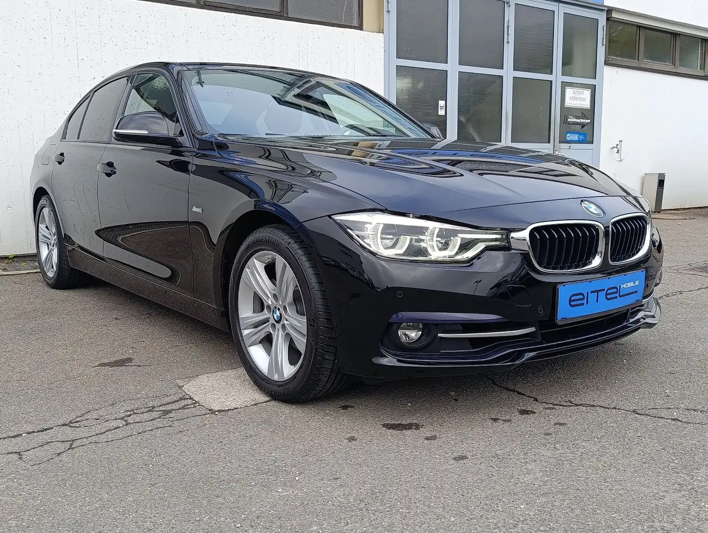 BMW 320 Lim. 320i Sport Line Head Up Navi Kamera SHZ LED Negro - 2