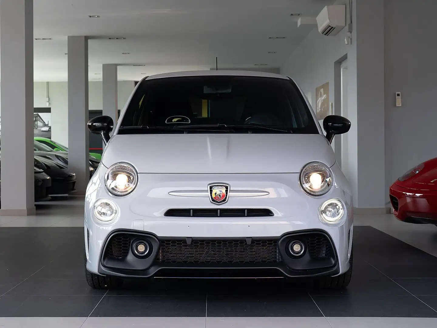 Abarth 595 F TURBO T-JET 165 CV AUTO Grau - 2