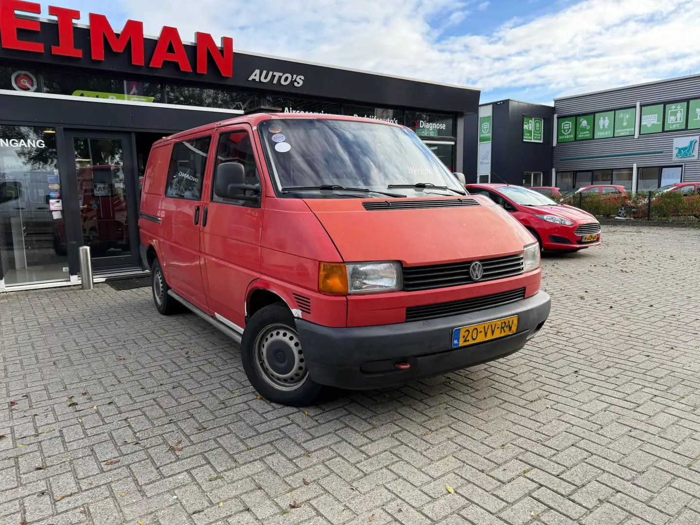 Volkswagen Transporter 1.9 TD 292 T800 Rouge - 2