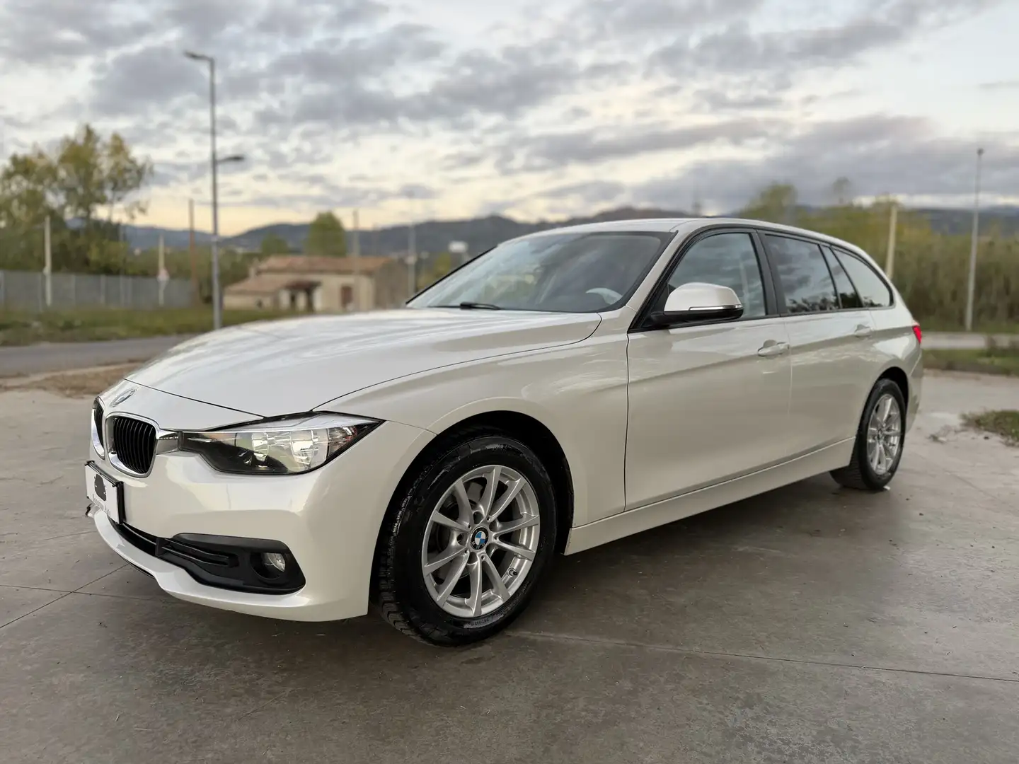 BMW 316 316d Touring 2.0 116cv - 1
