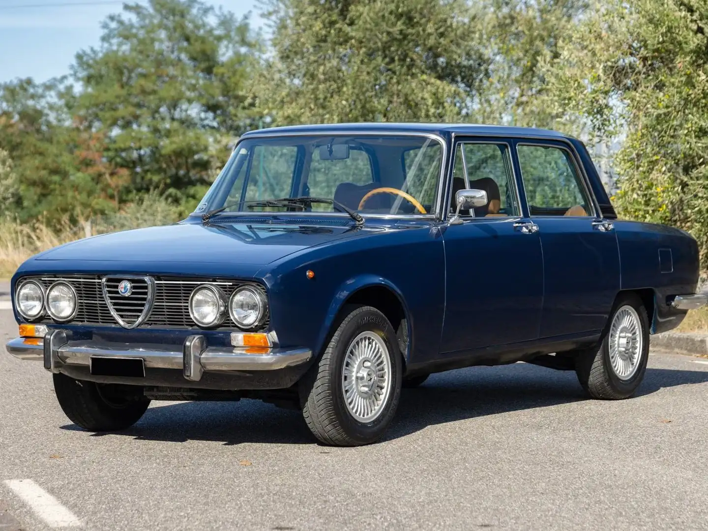 Alfa Romeo 2000 Berlina Modrá - 1