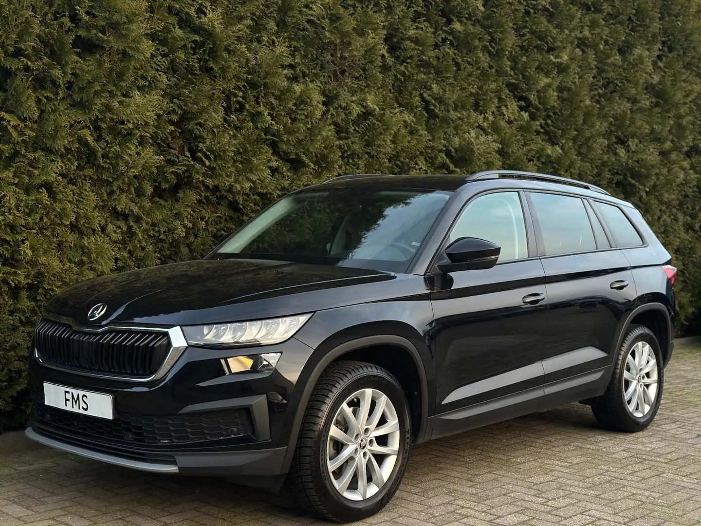 Skoda Kodiaq 1.5 TSI Edition CarPlay Camera Facelift Zwart - 1