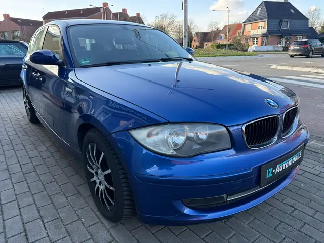 BMW 1 Series view 4