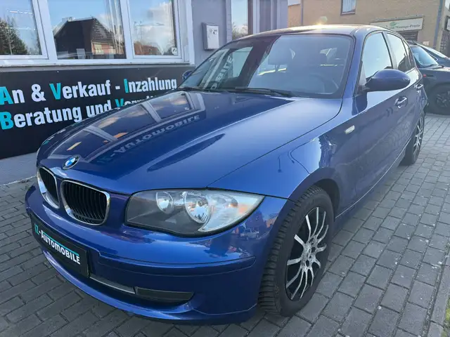 BMW 1 Series view 2