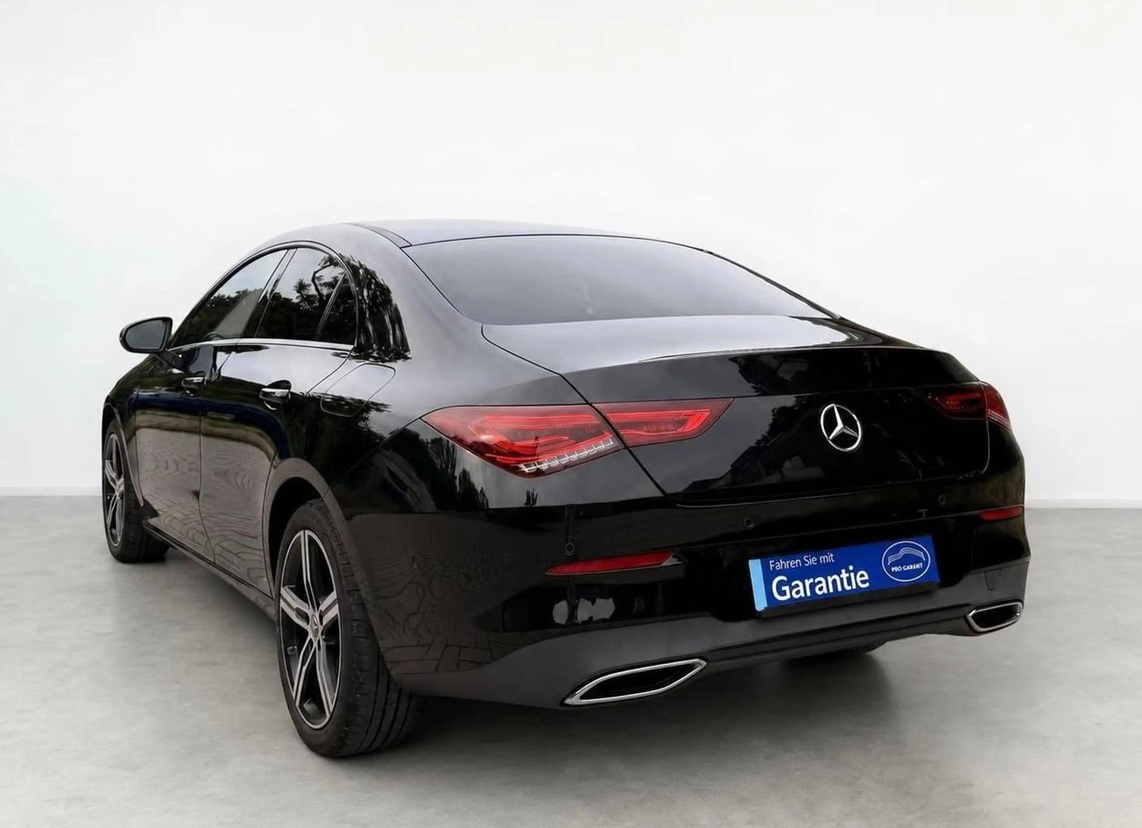 Mercedes-Benz CLA 220 d BURMESTER/NIGHT/KAMERA/LEDER/AMBIENTE — photo 3