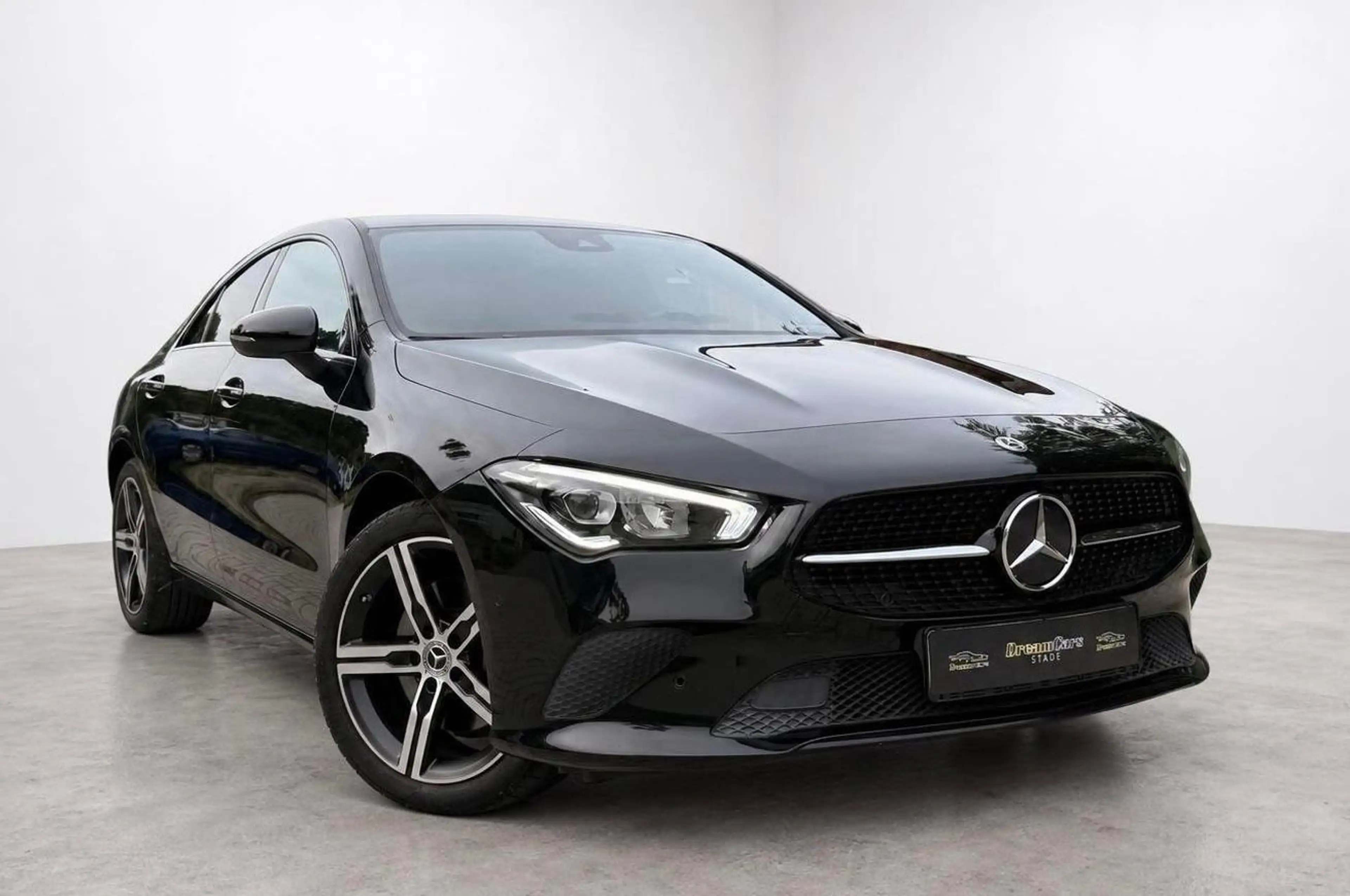 Mercedes-Benz CLA 220 d BURMESTER/NIGHT/KAMERA/LEDER/AMBIENTE — photo 7