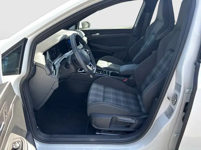 Volkswagen Golf view 12