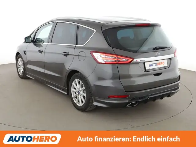 Ford S-Max view 4