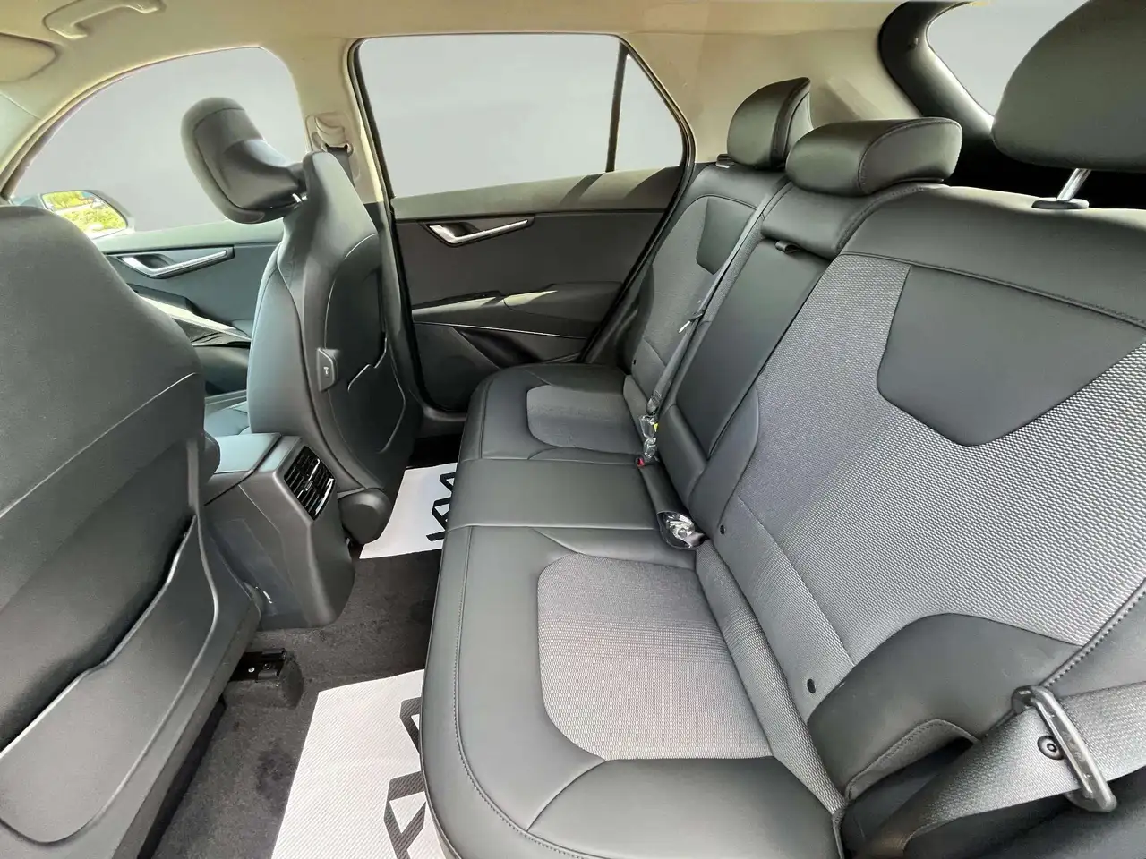 Kia Niro снимка Kia Niro