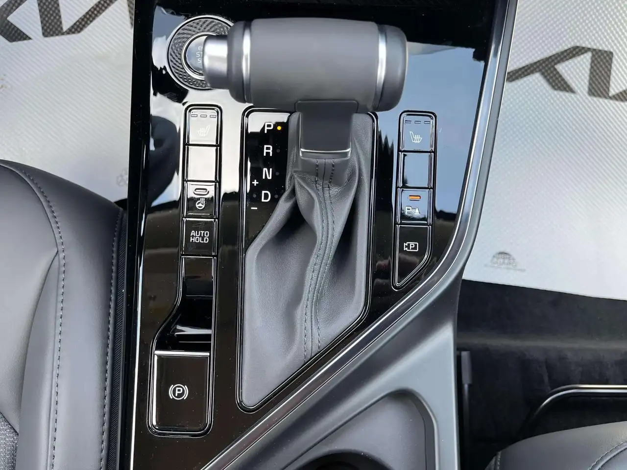 Kia Niro снимка Kia Niro