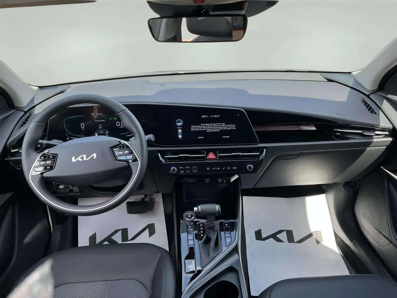 Kia Niro снимка Kia Niro