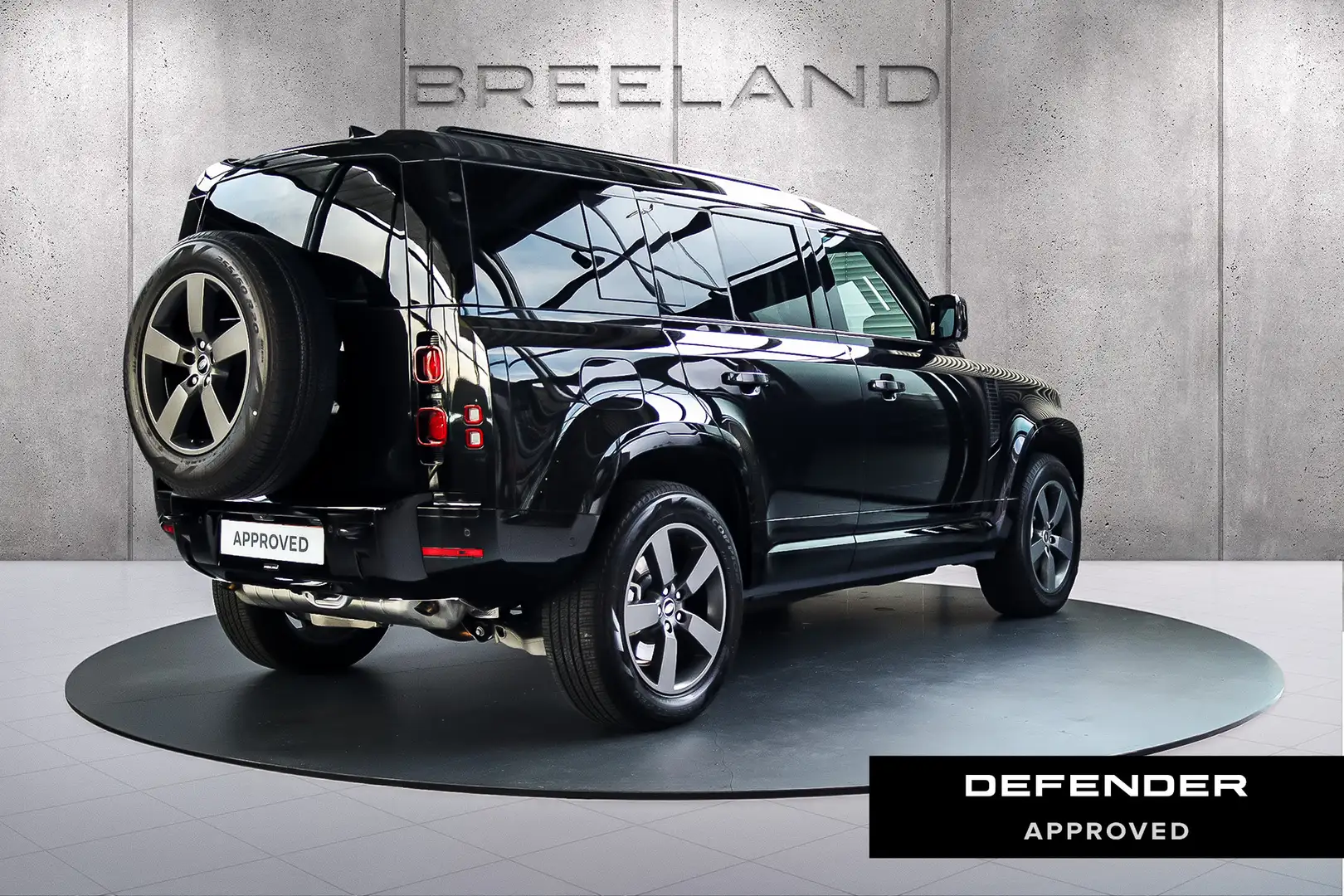 Land Rover Defender P300e 110 X-Dynamic HSE | Panoramadak | Trekhaak Schwarz - 2