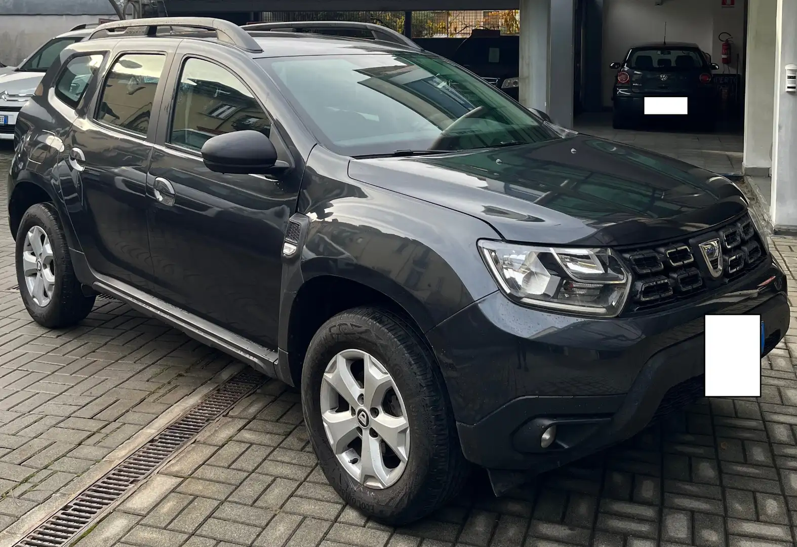 Dacia Duster Duster 1.0 TCe 100 CV ECO-G 4x2 15th Anniversary Grau - 1